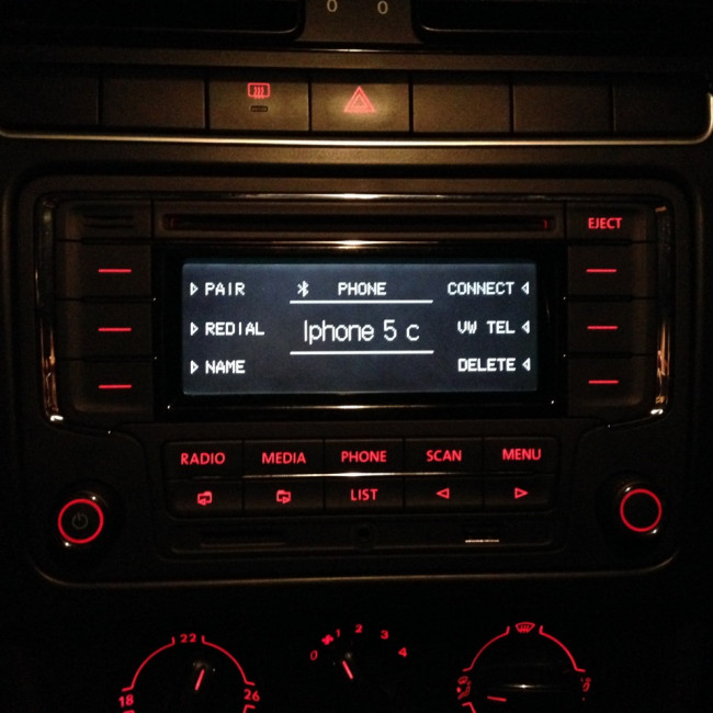 Оригинальная штатная магнитола Volkswagen RCD 320 Bluetooth V2