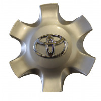 Крышка на литой диск Toyota Hilux 