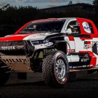 GR DKR Hilux