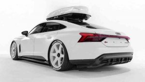 Audi RS E-Tron вид сзади